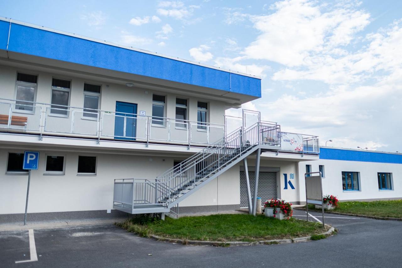 Ubytovna A Cykloubytovna Koupaliste Kadan Ngoại thất bức ảnh